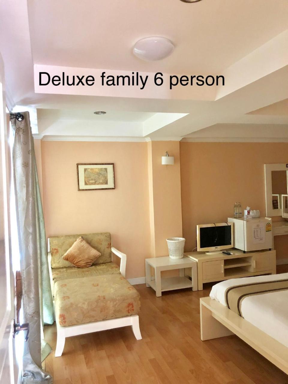 Triple Palms House Hotel Чиангмай Екстериор снимка