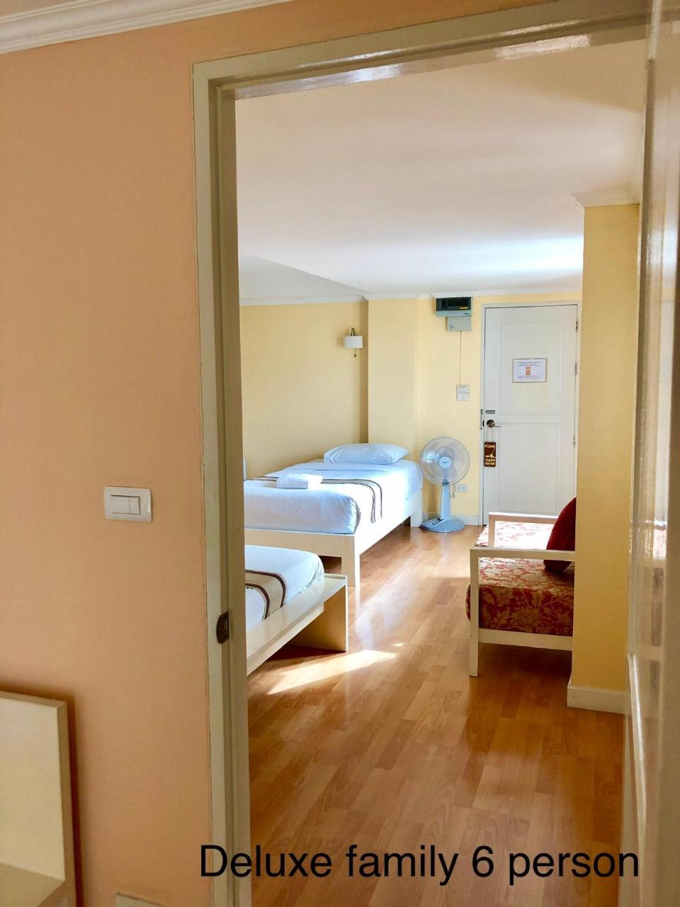 Triple Palms House Hotel Чиангмай Екстериор снимка