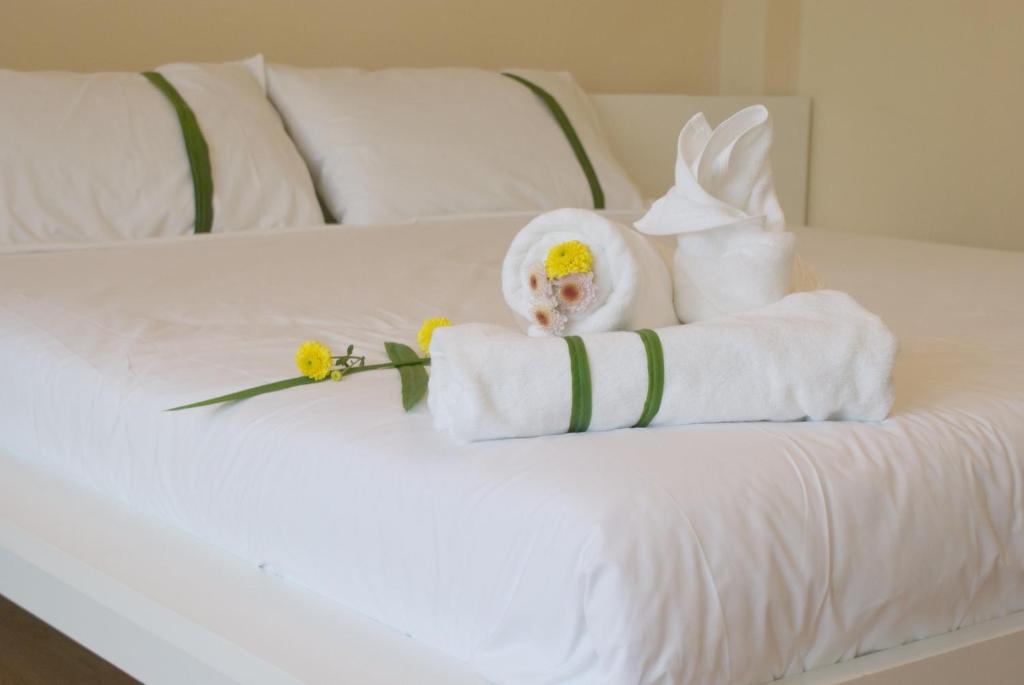 Triple Palms House Hotel Чиангмай Екстериор снимка